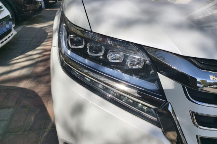 Used Honda Elysion 2019 2.0L Hybrid Luxury Edition Right Front Headlight