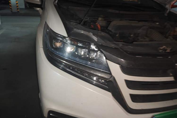 Used Honda Elysion 2019 2.0L Hybrid Luxury Edition Right Front Headlight