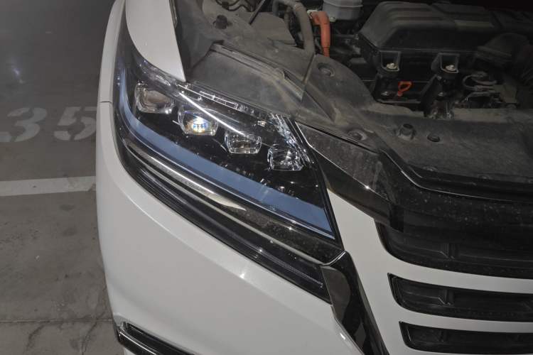 Used Honda Elysion 2019 2.0L Hybrid Luxury Edition Right Front Headlight