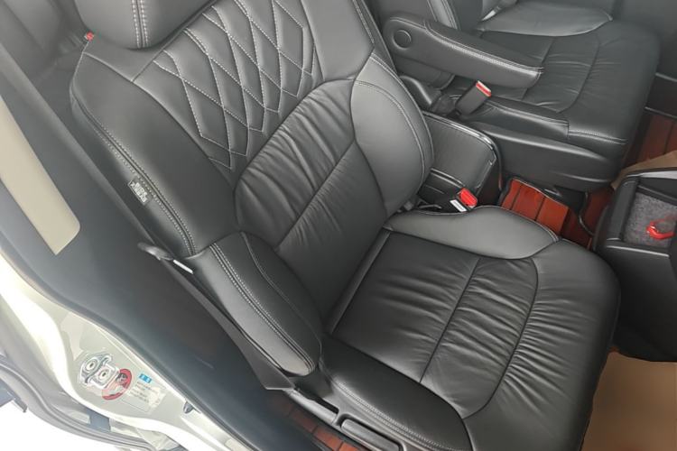 Used Honda Elysion 2019 2.0L Hybrid Luxury Edition Right Front Seat