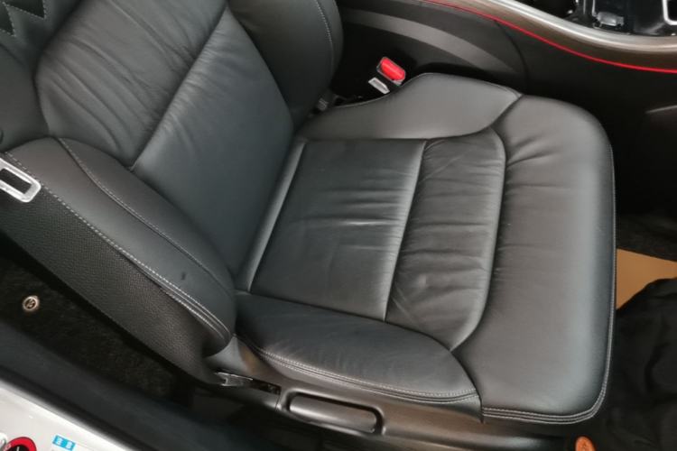 Used Honda Elysion 2019 2.0L Hybrid Luxury Edition Right Front Seat