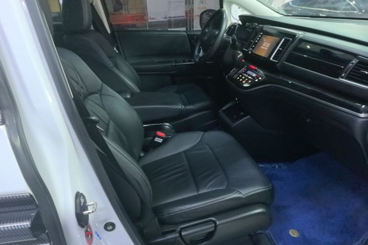 Used Honda Elysion 2019 2.0L Hybrid Luxury Edition Right Front Seat