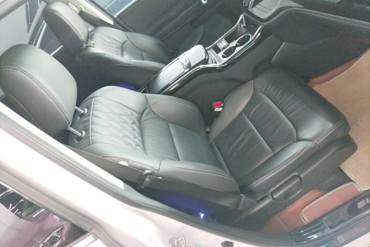 Used Honda Elysion 2019 2.0L Hybrid Luxury Edition Right Front Seat