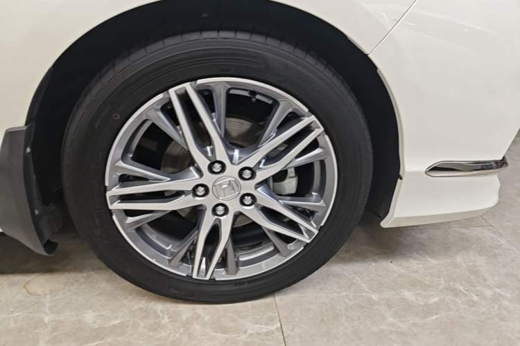 Used Honda Elysion 2019 2.0L Hybrid Supreme Edition Right Front Wheel Hub