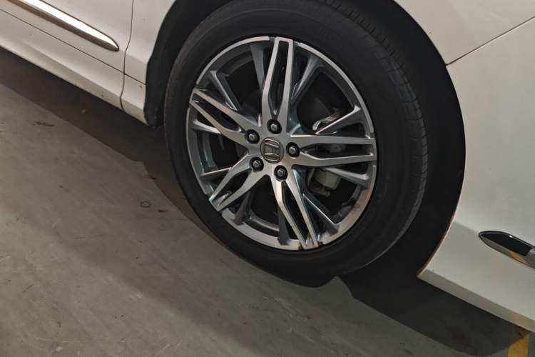 Used Honda Elysion 2019 2.0L Hybrid Luxury Edition Right Front Wheel Hub