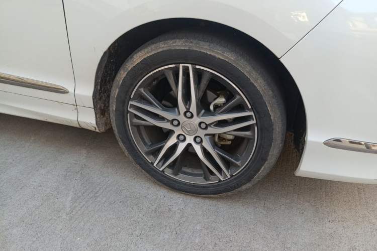 Used Honda Elysion 2019 2.0L Hybrid Luxury Edition Right Front Wheel Hub