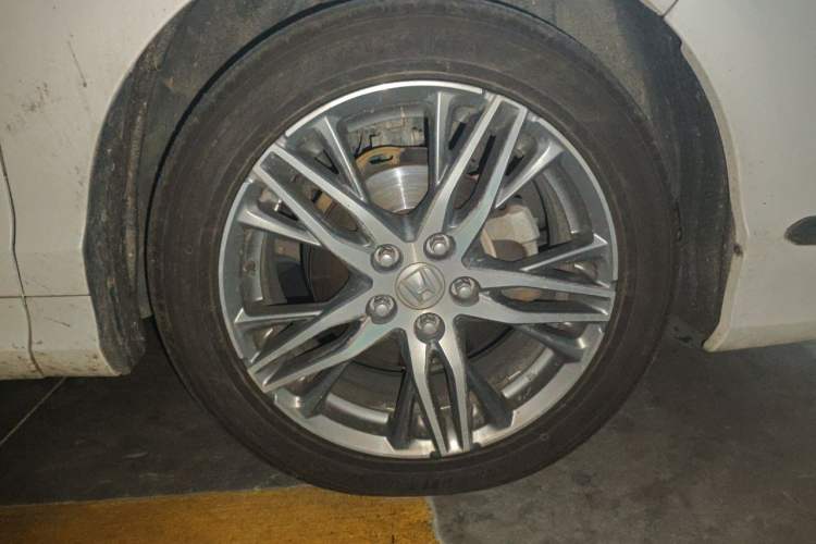 Used Honda Elysion 2019 2.0L Hybrid Supreme Edition Right Front Wheel Hub
