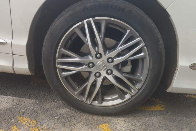 Used Honda Elysion 2019 2.0L Hybrid Supreme Edition Right Front Wheel Hub
