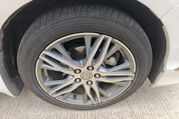 Used Honda Elysion 2019 2.0L Hybrid Luxury Edition Right Front Wheel Hub