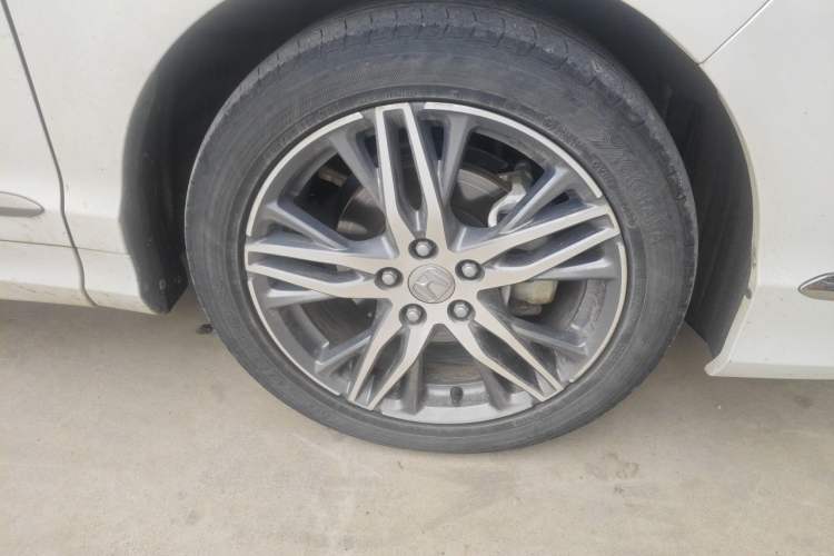 Used Honda Elysion 2019 2.0L Hybrid Comfort Edition Right Front Wheel Hub