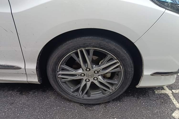 Used Honda Elysion 2019 2.0L Hybrid Luxury Edition Right Front Wheel Hub