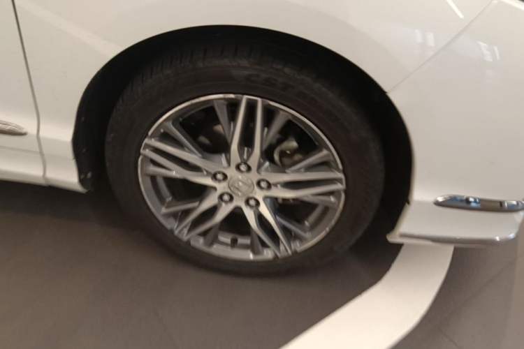 Used Honda Elysion 2019 2.0L Hybrid Luxury Edition Right Front Wheel Hub
