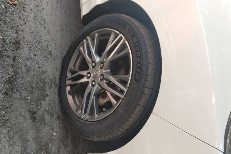 Used Honda Elysion 2019 2.0L Hybrid Supreme Edition Right Front Wheel Hub