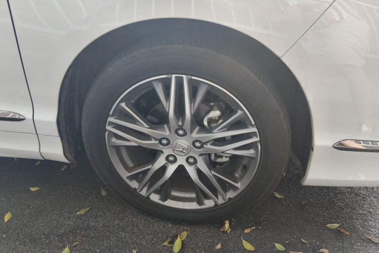 Used Honda Elysion 2019 2.0L Hybrid Luxury Edition Right Front Wheel Hub