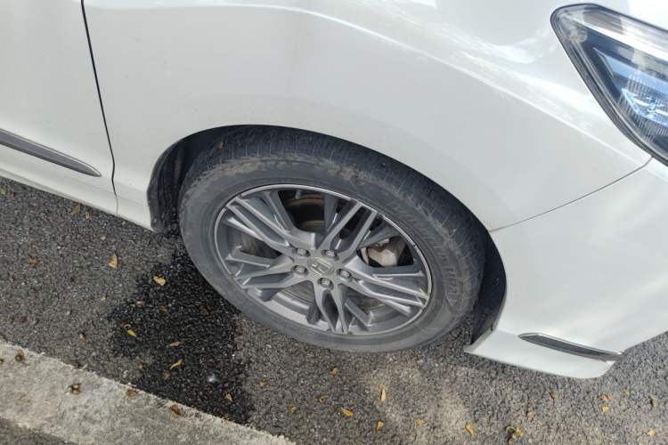 Used Honda Elysion 2019 2.0L Hybrid Comfort Edition Right Front Wheel Hub