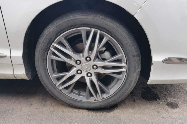 Used Honda Elysion 2019 2.0L Hybrid Luxury Edition Right Front Wheel Hub