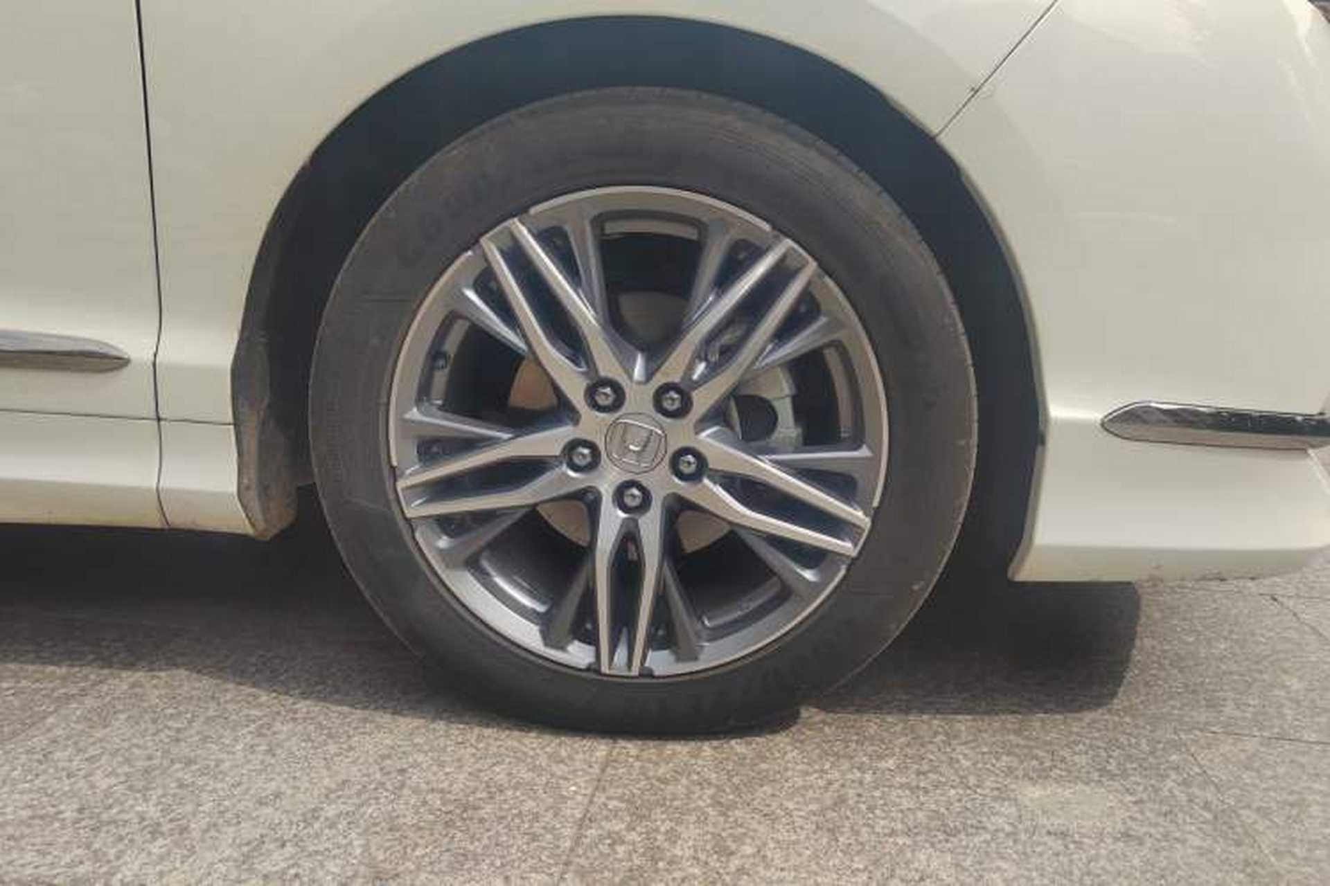 Used Honda Elysion 2019 2.0L Hybrid Luxury Edition Right Front Wheel Hub