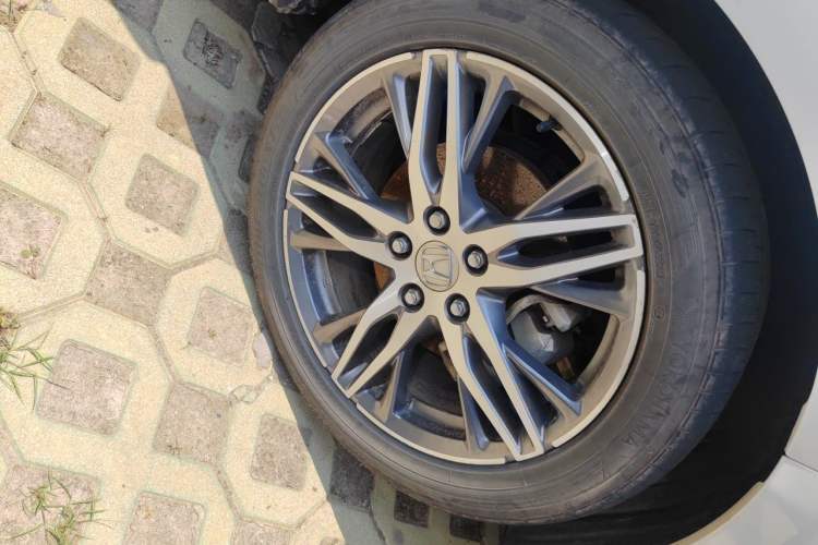 Used Honda Elysion 2019 2.0L Hybrid Supreme Edition Right Front Wheel Hub