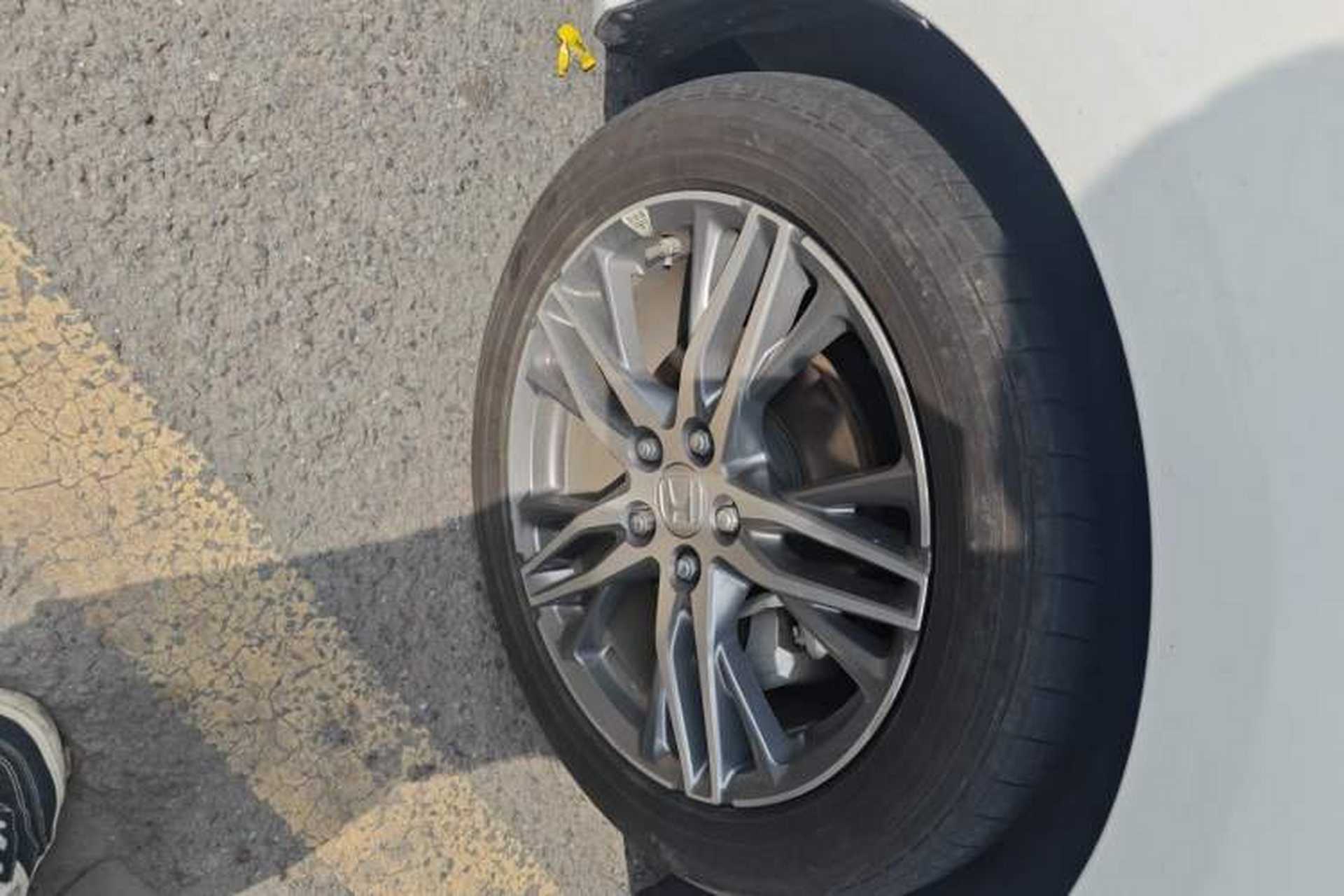 Used Honda Elysion 2019 2.0L Hybrid Luxury Edition Right Front Wheel Hub