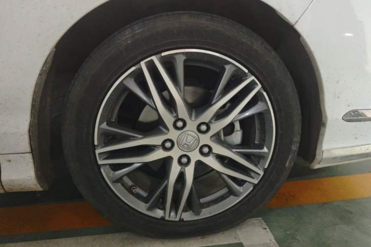 Used Honda Elysion 2019 2.0L Hybrid Supreme Edition Right Front Wheel Hub