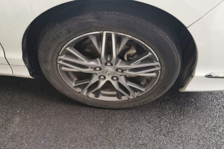 Used Honda Elysion 2019 2.0L Hybrid Luxury Edition Right Front Wheel Hub