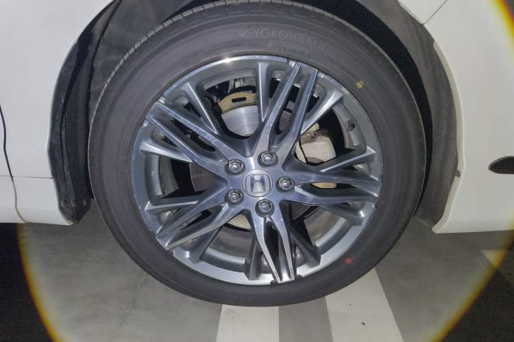 Used Honda Elysion 2019 2.0L Hybrid Luxury Edition Right Front Wheel Hub