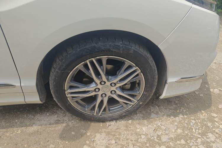 Used Honda Elysion 2019 2.0L Hybrid Luxury Edition Right Front Wheel Hub