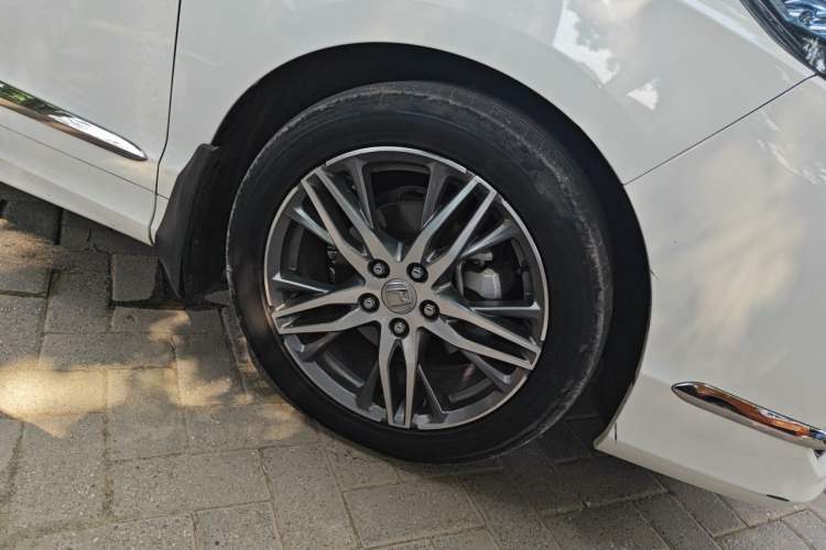 Used Honda Elysion 2019 2.0L Hybrid Luxury Edition Right Front Wheel Hub