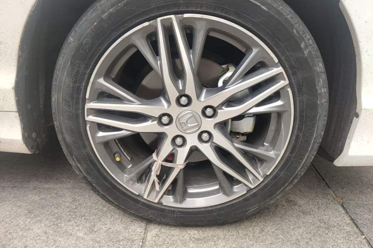 Used Honda Elysion 2019 2.0L Hybrid Luxury Edition Right Front Wheel Hub