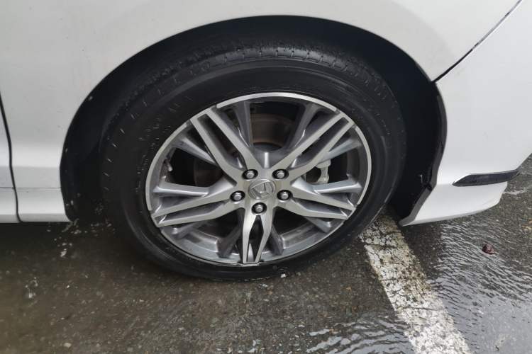 Used Honda Elysion 2019 2.0L Hybrid Luxury Edition Right Front Wheel Hub