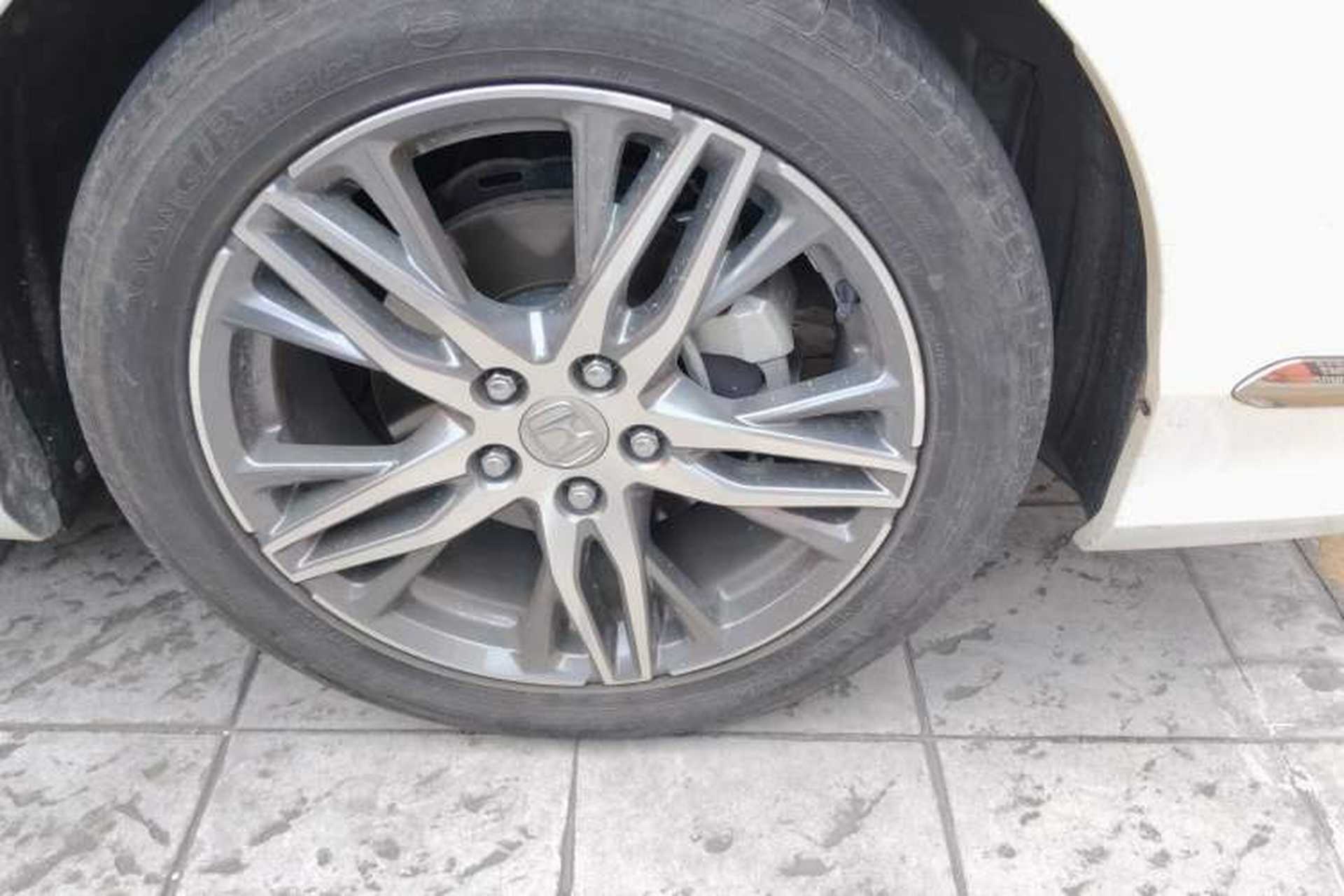 Used Honda Elysion 2019 2.0L Hybrid Luxury Edition Right Front Wheel Hub