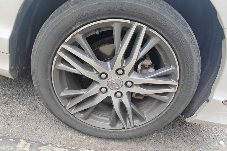 Used Honda Elysion 2019 2.0L Hybrid Supreme Edition Right Front Wheel Hub