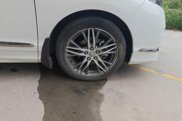 Used Honda Elysion 2019 2.0L Hybrid Luxury Edition Right Front Wheel Hub