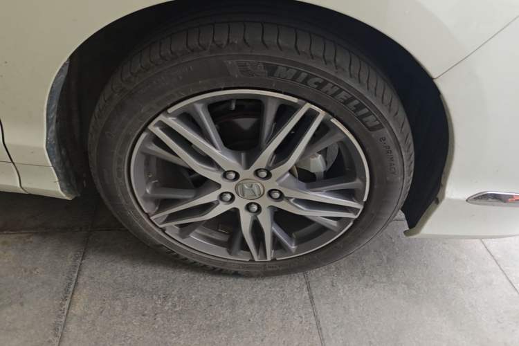 Used Honda Elysion 2019 2.0L Hybrid Luxury Edition Right Front Wheel Hub