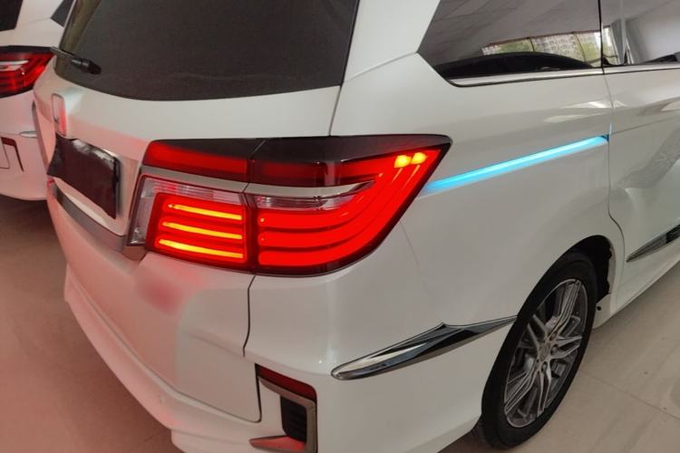 Used Honda Elysion 2019 2.0L Hybrid Comfort Edition Right Rear Taillight