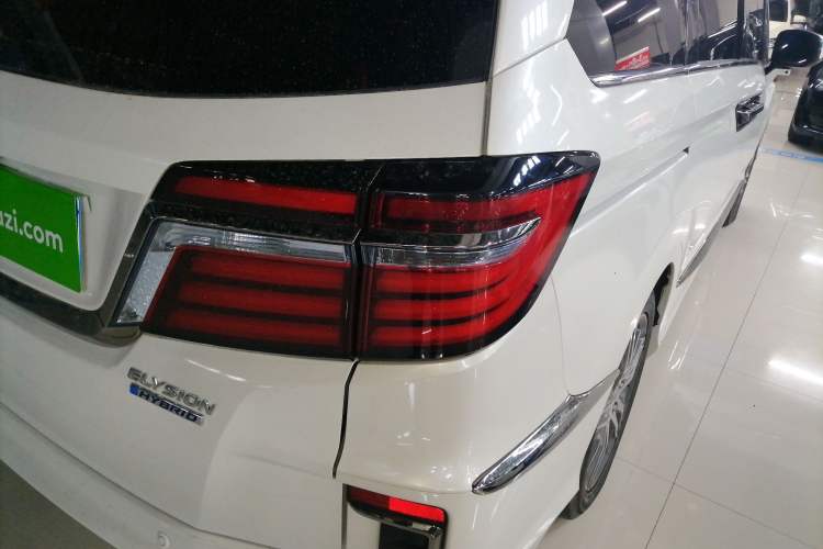 Used Honda Elysion 2019 2.0L Hybrid Luxury Edition Right Rear Taillight