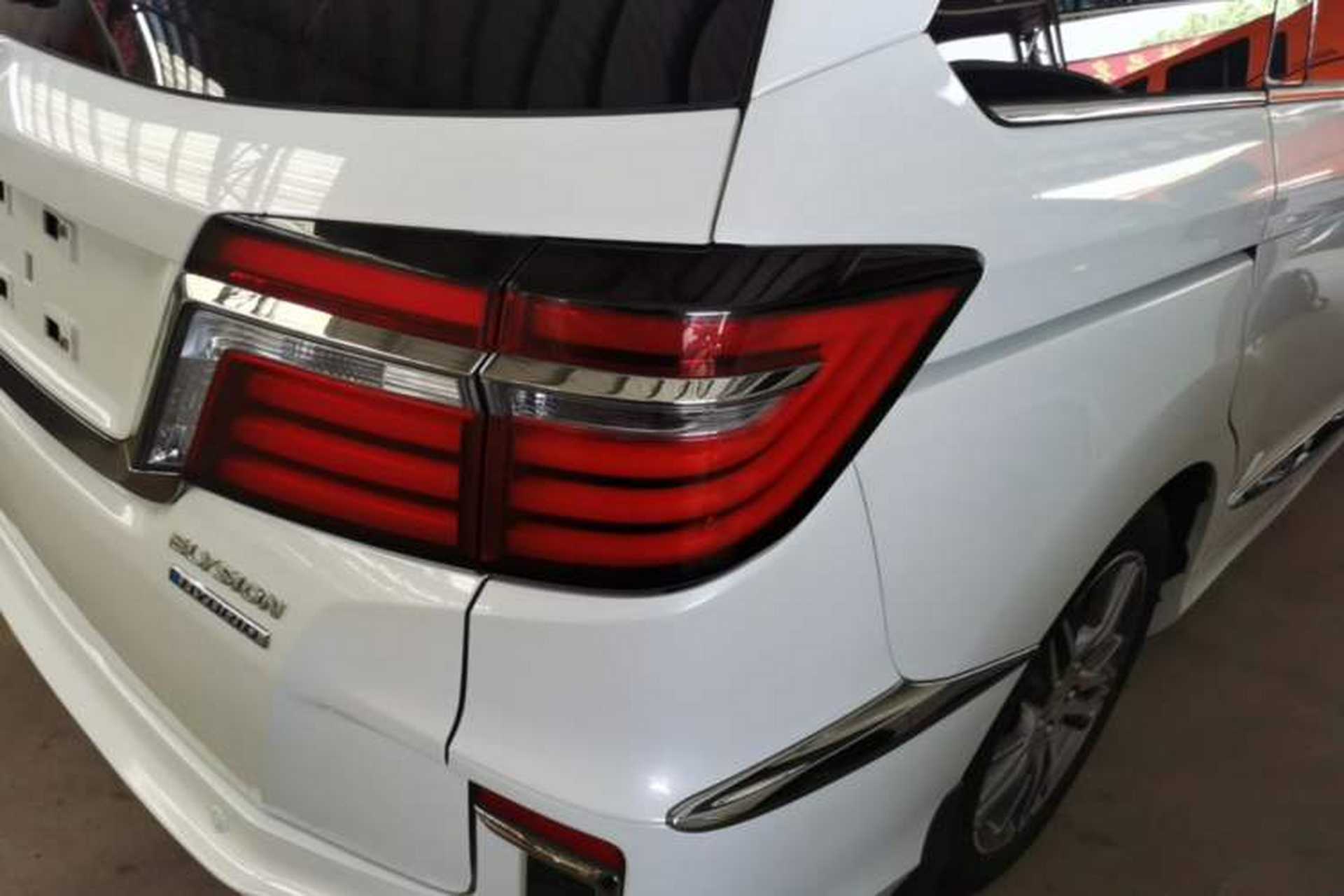 Used Honda Elysion 2019 2.0L Hybrid Luxury Edition Right Rear Taillight