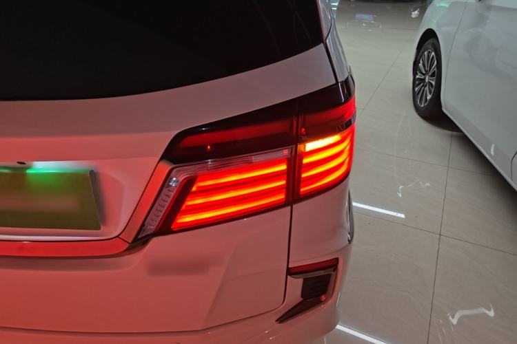 Used Honda Elysion 2019 2.0L Hybrid Luxury Edition Right Rear Taillight