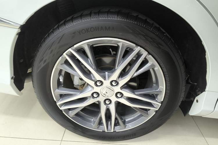 Used Honda Elysion 2019 2.0L Hybrid Comfort Edition Right Rear Wheel Hub