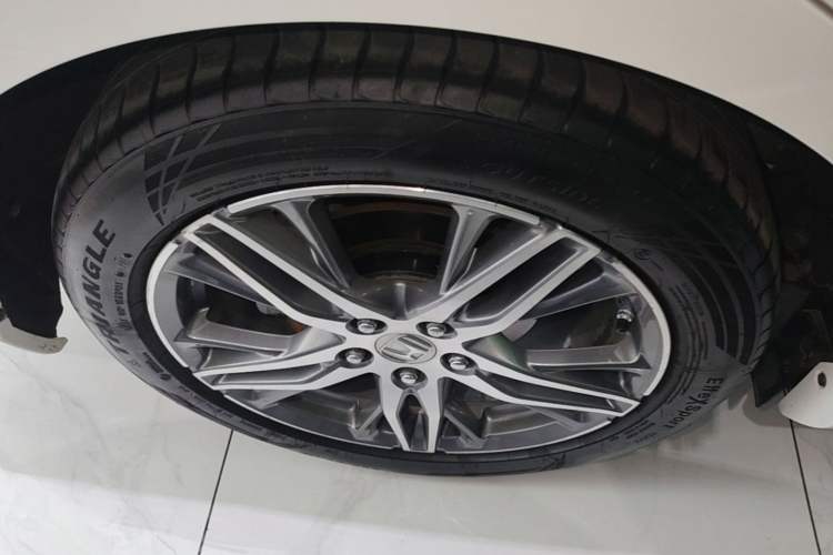 Used Honda Elysion 2019 2.0L Hybrid Luxury Edition Right Rear Wheel Hub