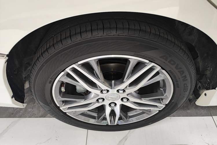 Used Honda Elysion 2019 2.0L Hybrid Luxury Edition Right Rear Wheel Hub