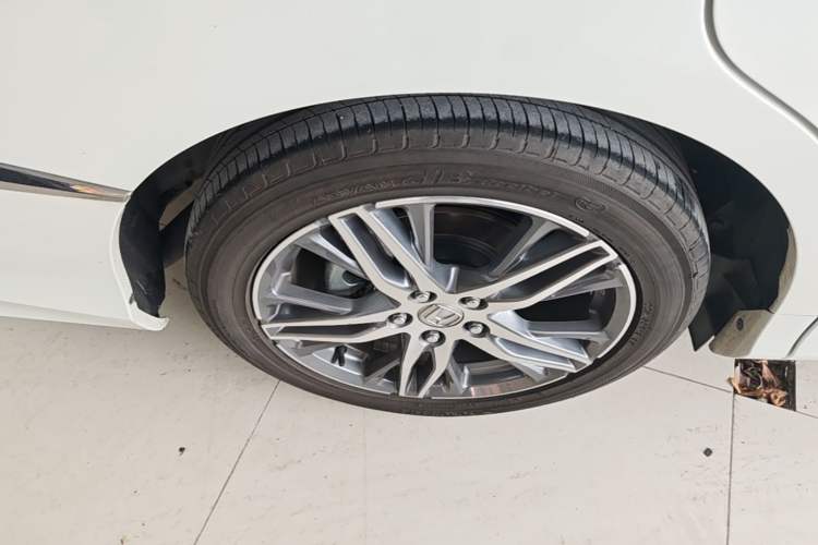 Used Honda Elysion 2019 2.0L Hybrid Luxury Edition Right Rear Wheel Hub