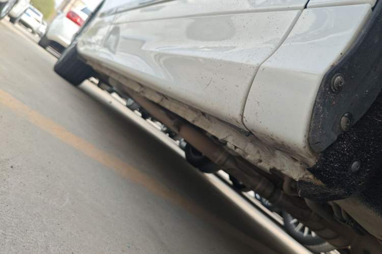 Used Honda Elysion 2019 2.0L Hybrid Luxury Edition Right Side Sill