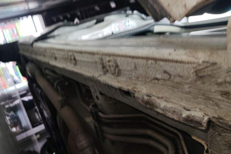 Used Honda Elysion 2019 2.0L Hybrid Supreme Edition Right Side Sill