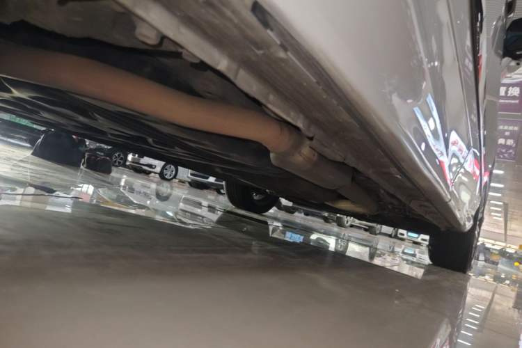 Used Honda Elysion 2019 2.0L Hybrid Comfort Edition Right Side Sill
