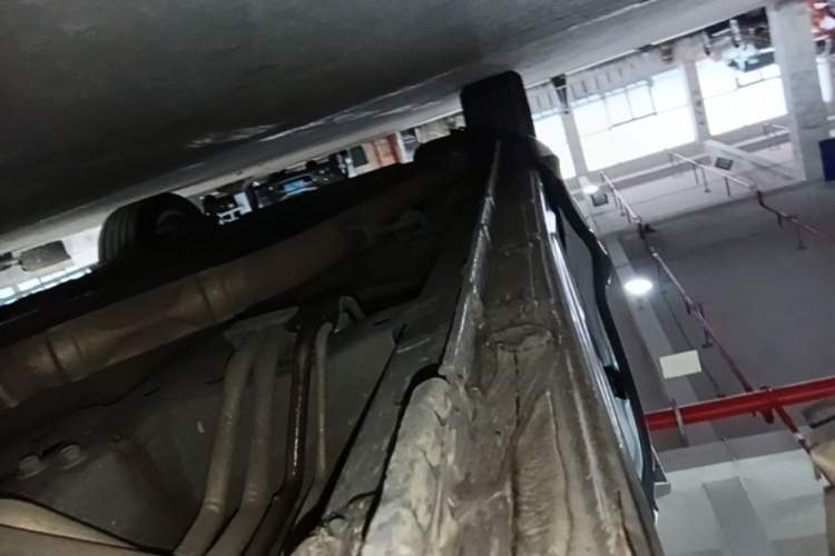 Used Honda Elysion 2019 2.0L Hybrid Luxury Edition Right Side Sill