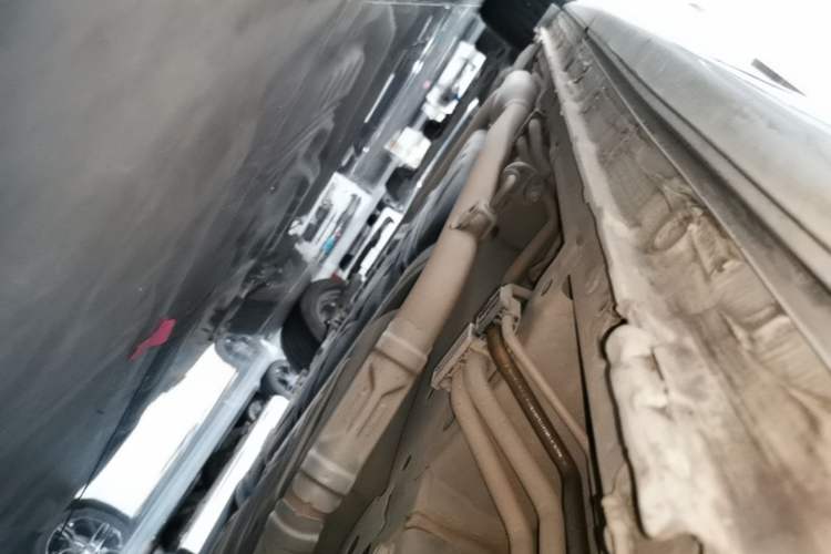 Used Honda Elysion 2019 2.0L Hybrid Luxury Edition Right Side Sill