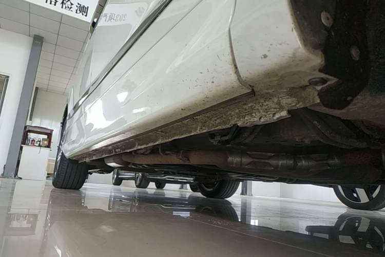 Used Honda Elysion 2019 2.0L Hybrid Supreme Edition Right Side Sill