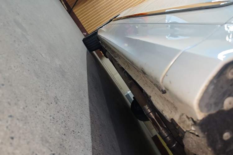 Used Honda Elysion 2019 2.0L Hybrid Luxury Edition Right Side Sill