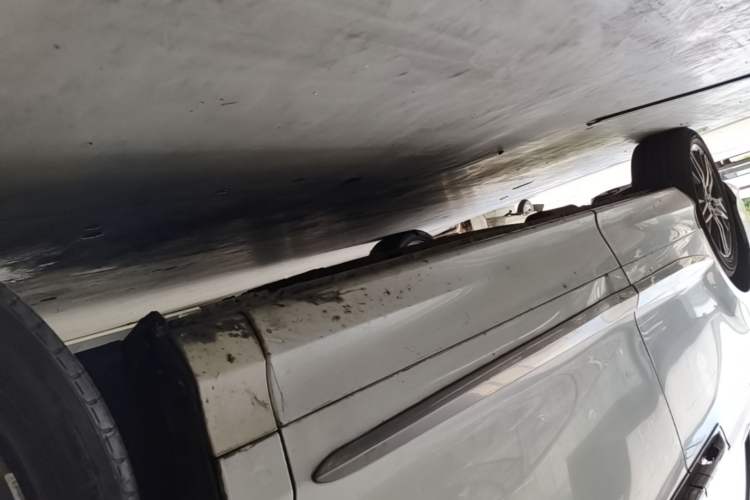 Used Honda Elysion 2019 2.0L Hybrid Luxury Edition Right Side Sill